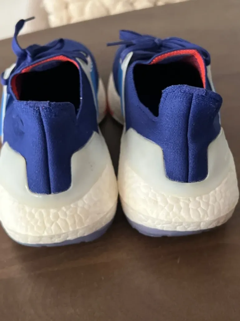 Used Adidas Ultra Boost 22 Legacy Indigo Turbo bike — image 10 of 13