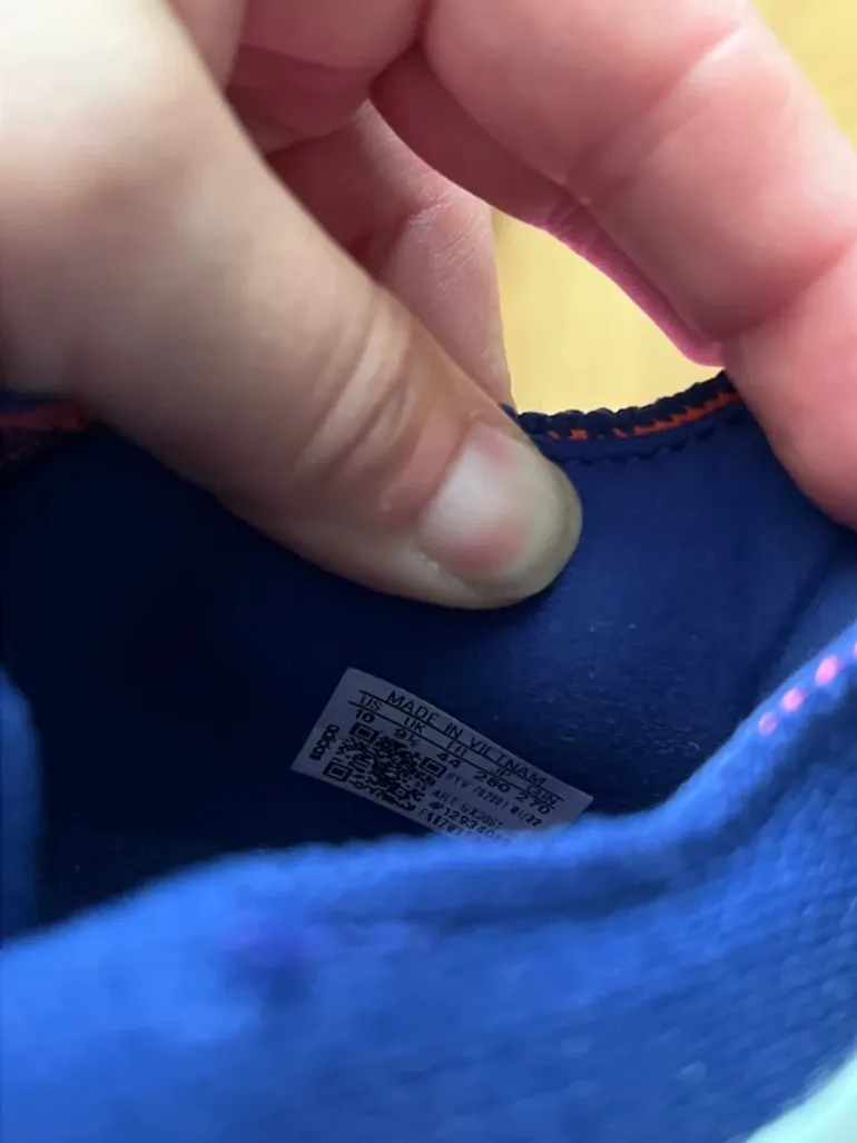 Used Adidas Ultra Boost 22 Legacy Indigo Turbo bike — image 13 of 13