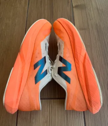 New Balance Fuelcell Rebel v4 bike d'occasion — image 6 sur 9