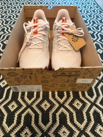 Used Pegasus Reactx Trail 5 Running Shoes
