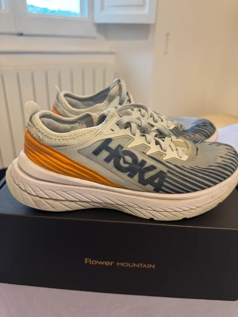 Used Hoka Carbon X-SPE bike — image 3 of 4
