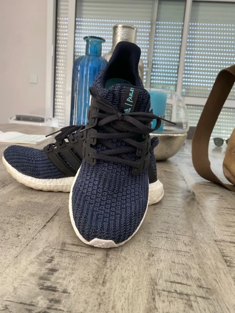 Used Adidas Ultra Boost bike — image 5 of 6