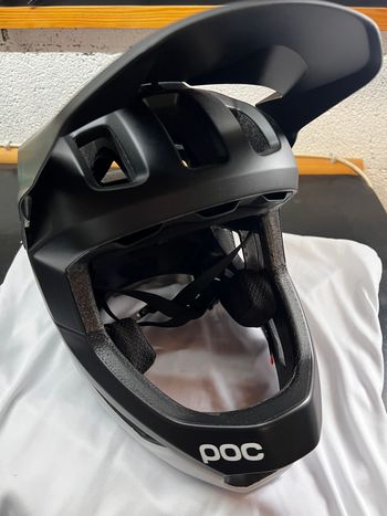 Used POC Otocon Race Mips 2023 bike — image 2 of 7