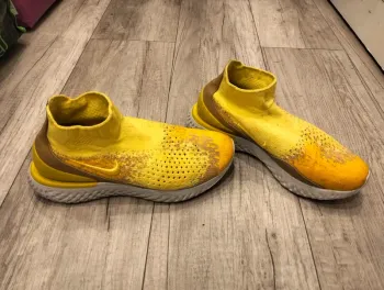 Used Nike Rise React Flyknit bike — image 3 of 3