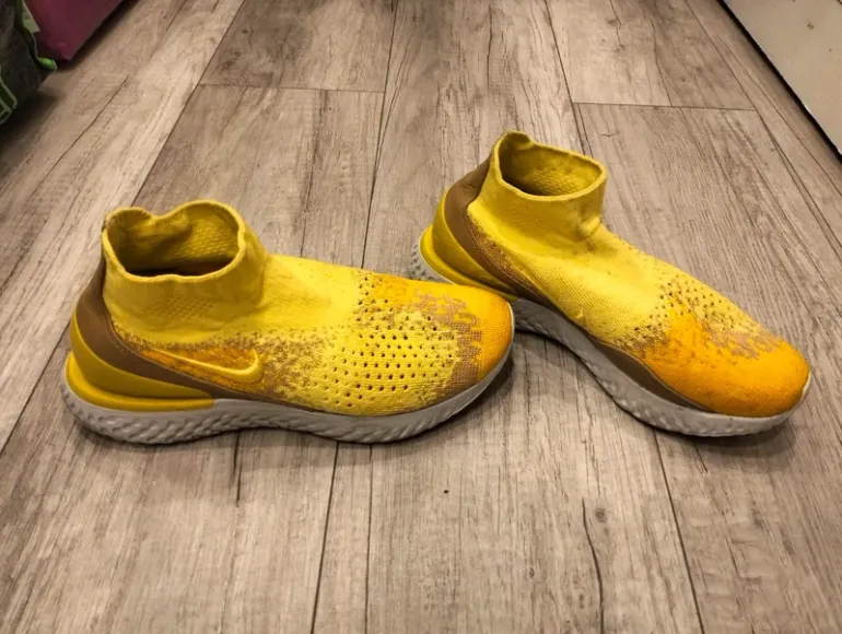 Used Nike Rise React Flyknit bike — image 3 of 3