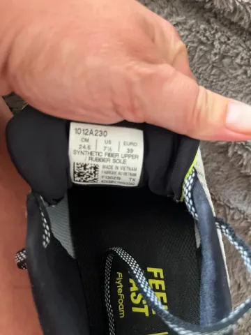 Used Asics DynaFlyte 3 bike — image 8 of 8