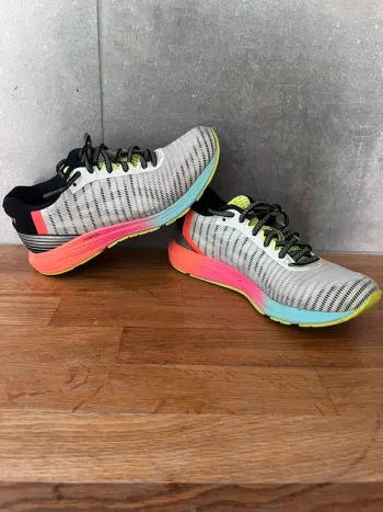 Używany Asics DynaFlyte 3 bike — zdjęcie 6 z 8