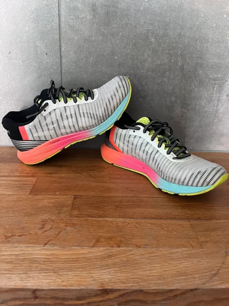 Używany Asics DynaFlyte 3 bike — zdjęcie 6 z 8