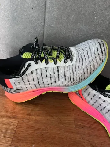 Used Asics DynaFlyte 3 bike — image 4 of 8
