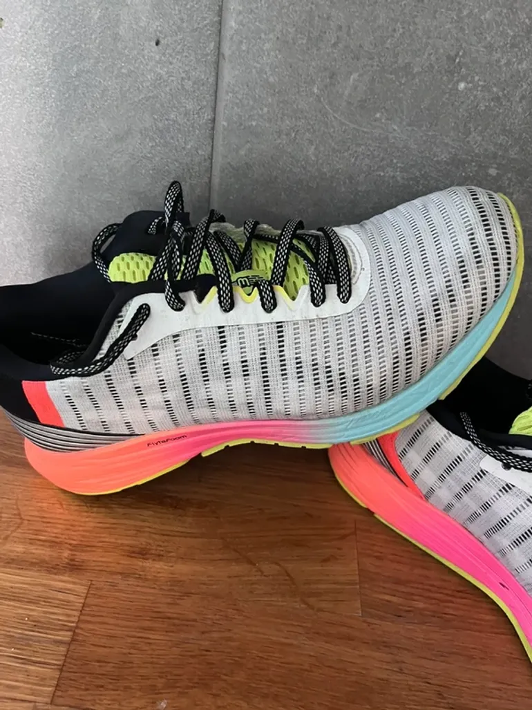 Używany Asics DynaFlyte 3 bike — zdjęcie 4 z 8