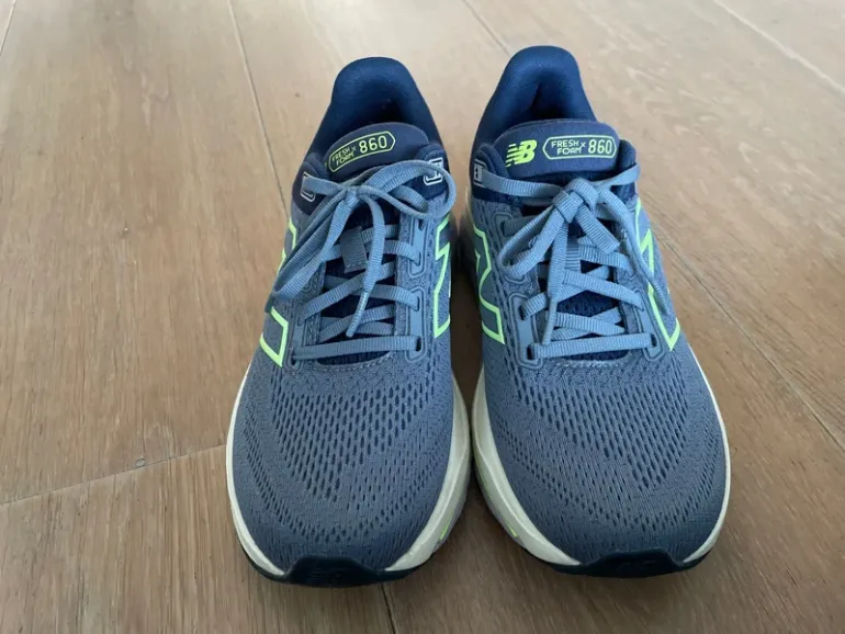 Used New Balance 860 Fresh Foam bike — image 3 of 8