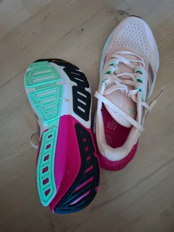 Brugt Adidas Turnschuhe bike — billede 1 af 3