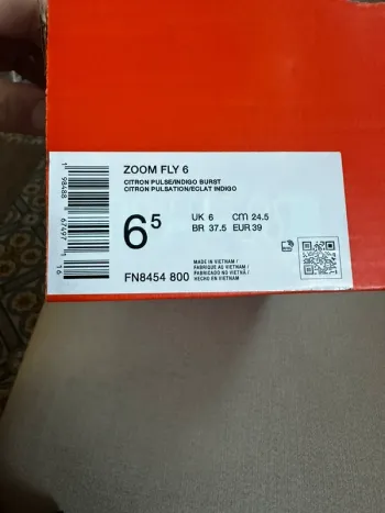 Used Nike Zoom Fly 6 bike — image 6 of 6