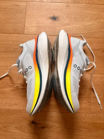 Used Saucony Endorphin Speed 5 bike — image 2 of 7
