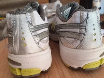 Used New Balance Running Shoes bike — image 4 of 6