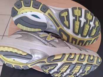 Used New Balance Running Shoes bike — image 6 of 6