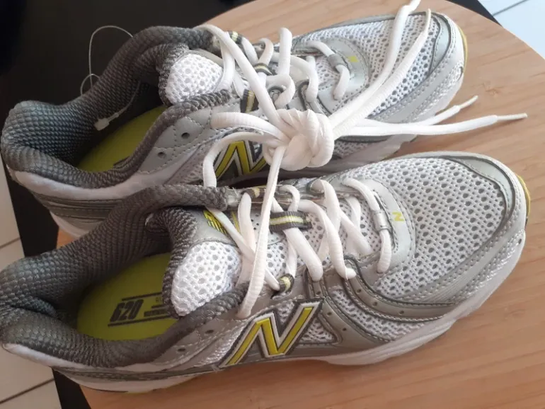 Used New Balance Running Shoes bike — image 3 of 6