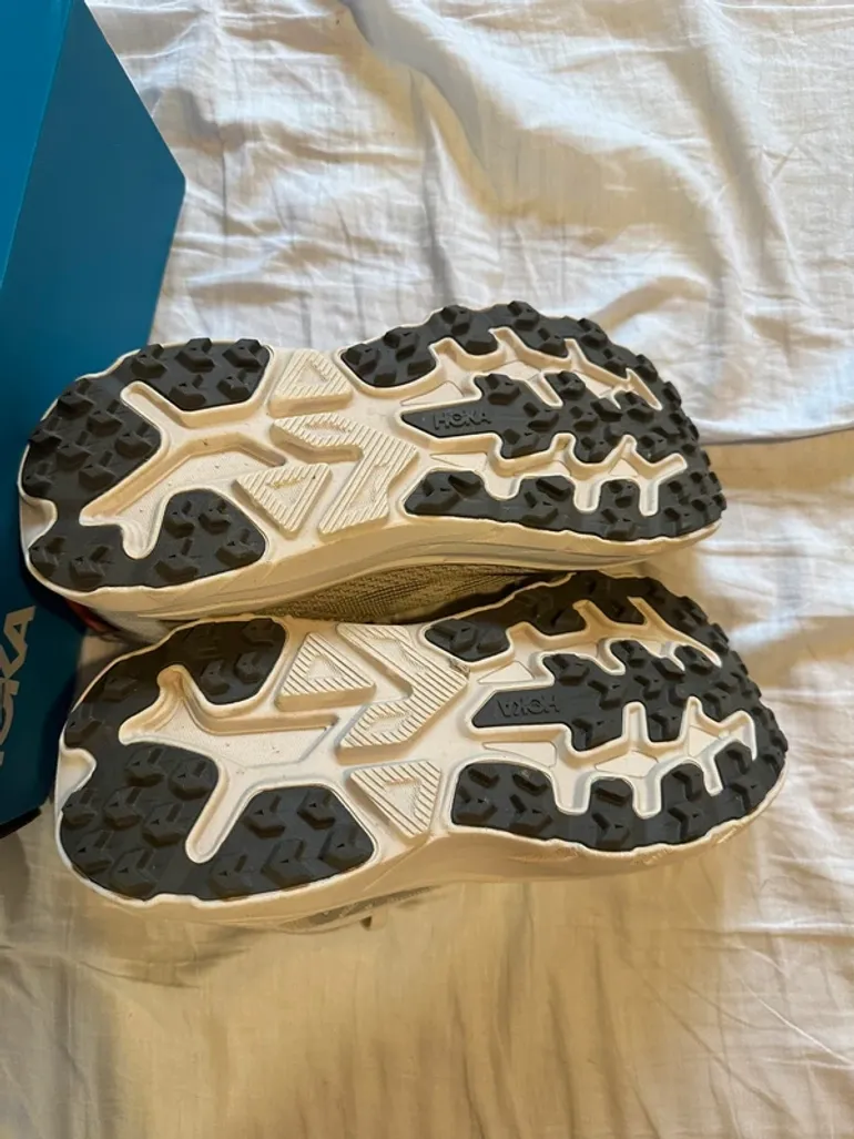 Used Hoka Challenger bike — image 3 of 5