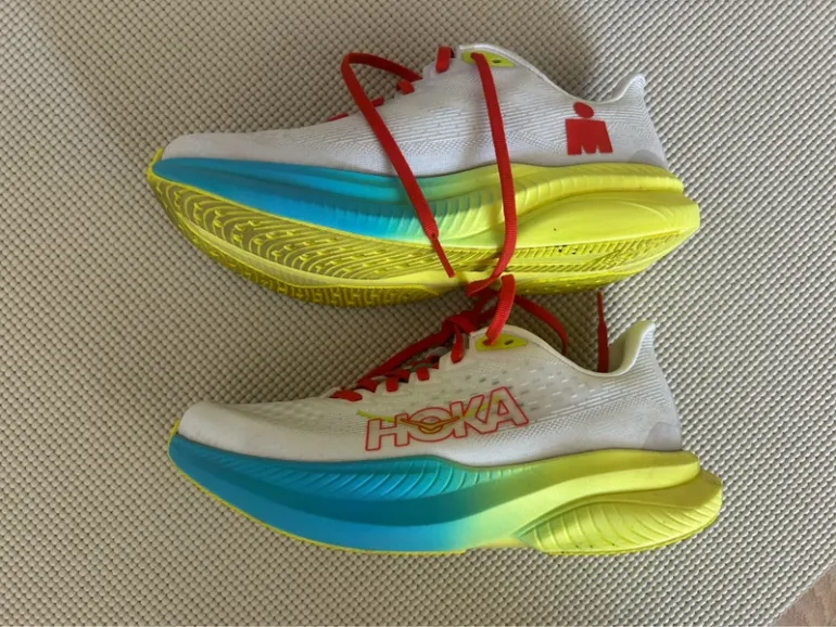 Used Hoka running shoes bike — image 3 of 11