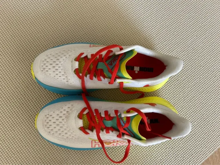 Used Hoka running shoes bike — image 2 of 11