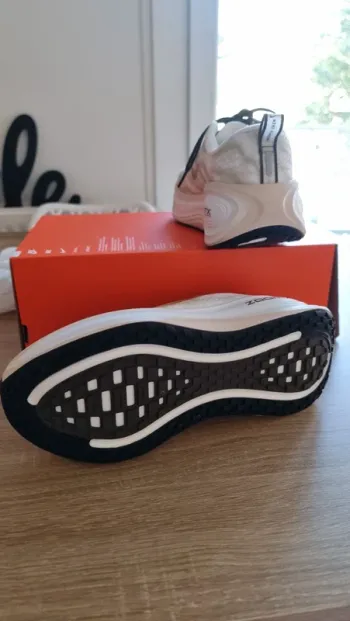 Used Nike Vomero Plus bike — image 3 of 5