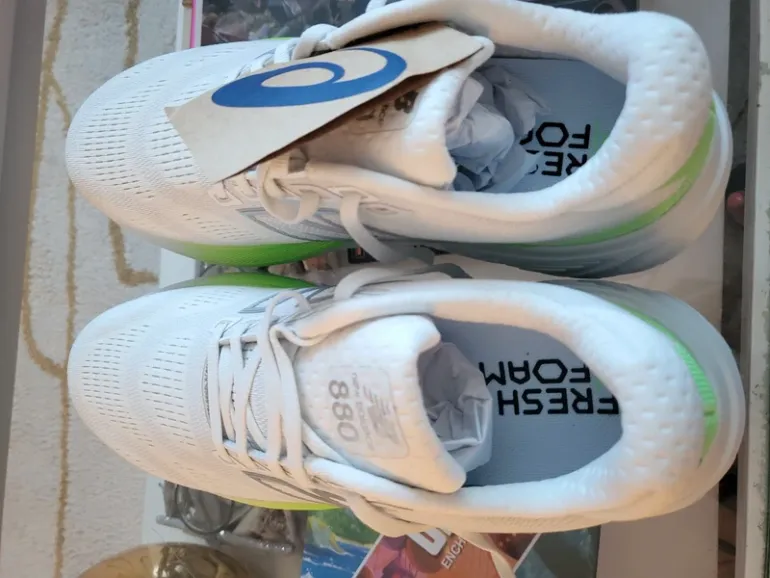 Used New Balance 880 bike — image 5 of 9