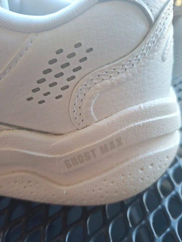 Used Brooks Ghost Max L bike — image 7 of 12