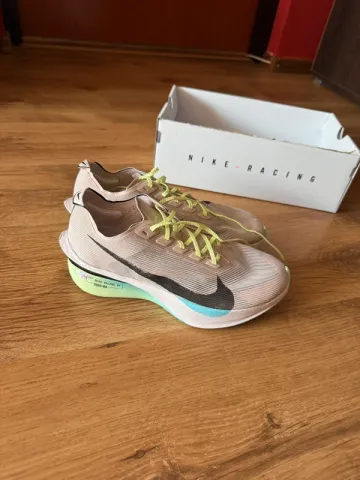 Used Nike Vaporfly 4 Running Shoes