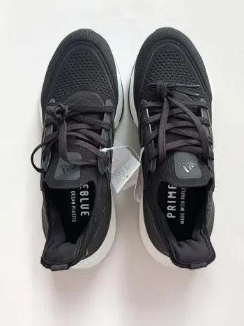 Used Adidas Ultraboost 21 Primeblue bike — image 2 of 3