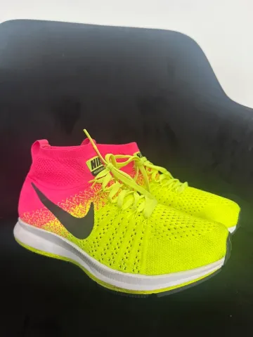 Used Nike Sneaker Running Shoes