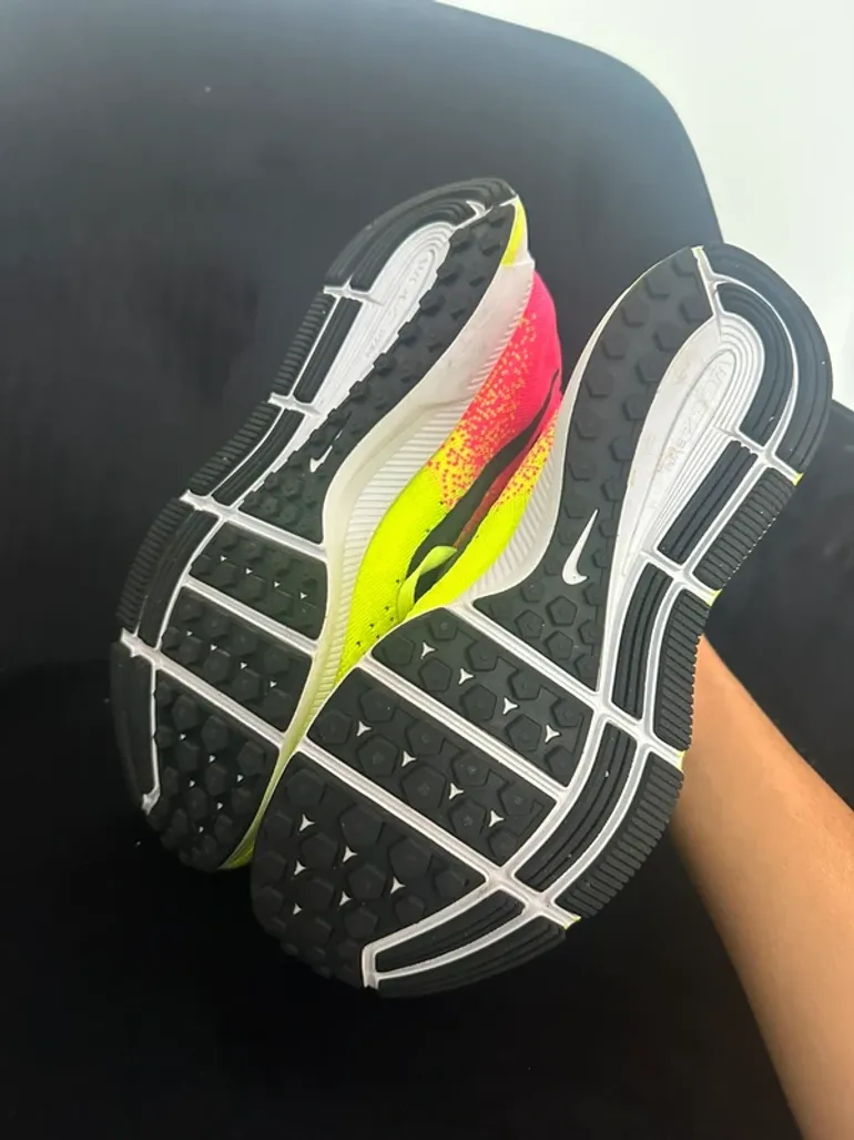 Used Nike Sneaker bike — image 5 of 6