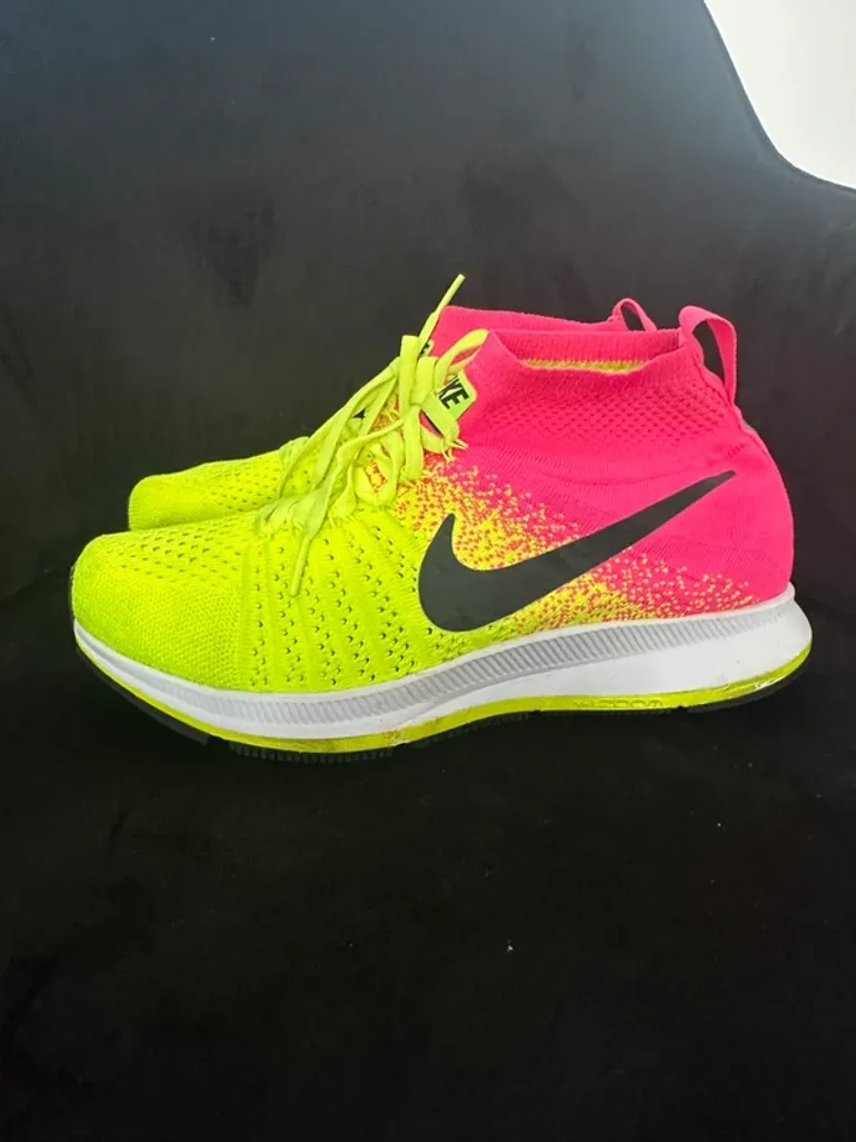 Used Nike Sneaker bike — image 3 of 6