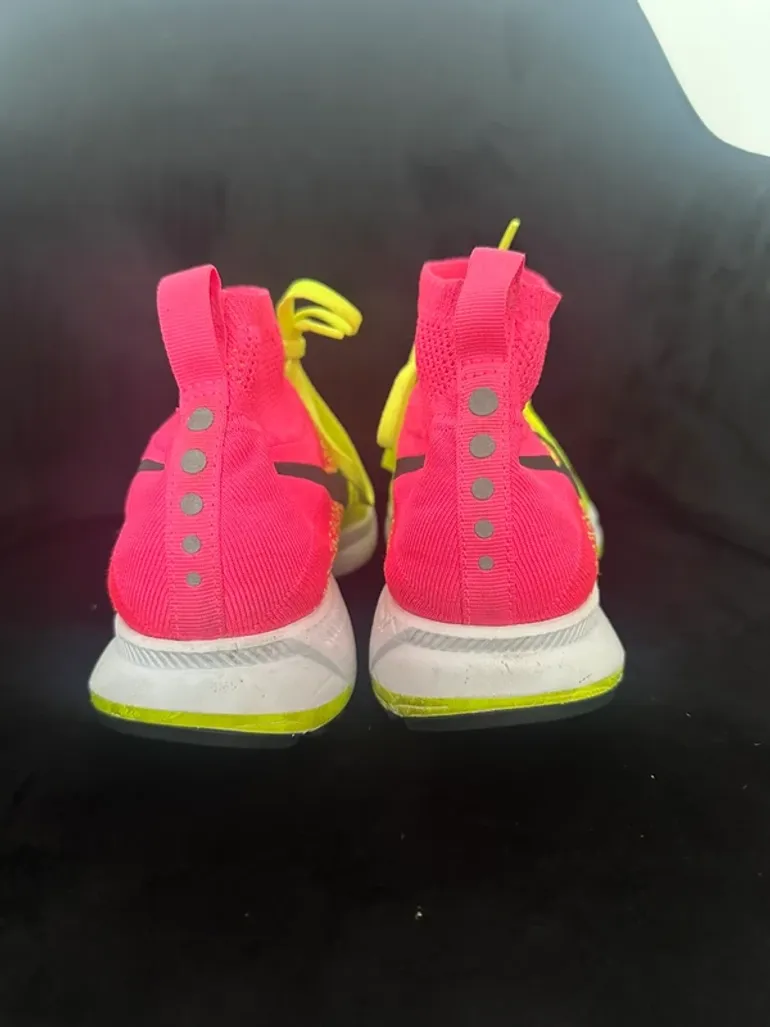 Used Nike Sneaker bike — image 4 of 6