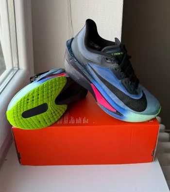 Used Nike Air Zoom Fly 6 bike — image 1 of 5