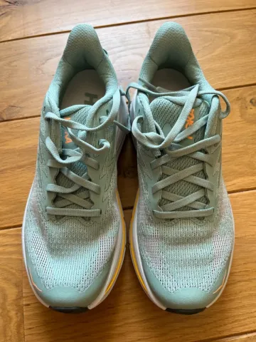 Used Hoka Challenger 8 Running Shoes