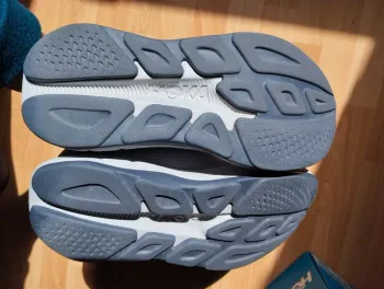 Used Hoka Baskets bike — image 4 of 7