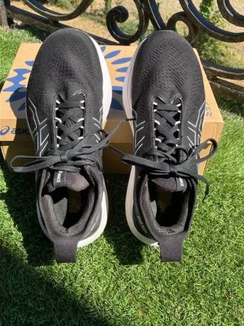 Used Asics Gel Nimbus 25 bike — image 5 of 6