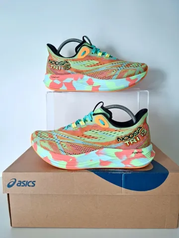 Used Asics Noosa Tri 15 Running Shoes