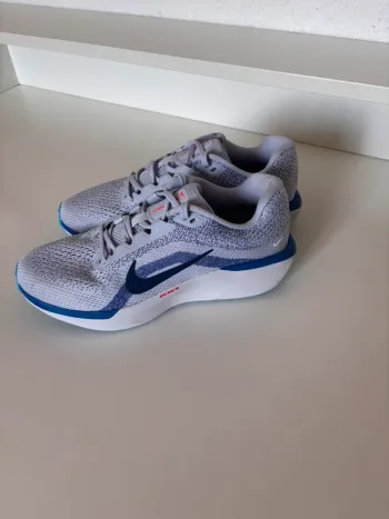 Used Nike Air Winflow 11 bike — image 1 of 6