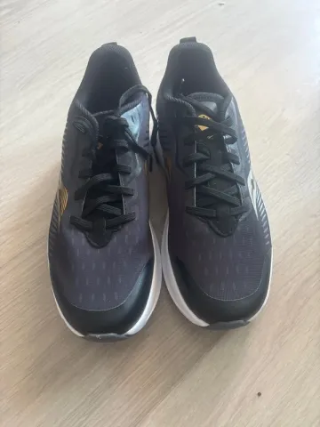Used Saucony Sneakers Running Shoes