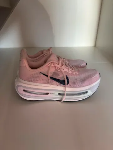 Used Nike hardloopschoenen Running Shoes