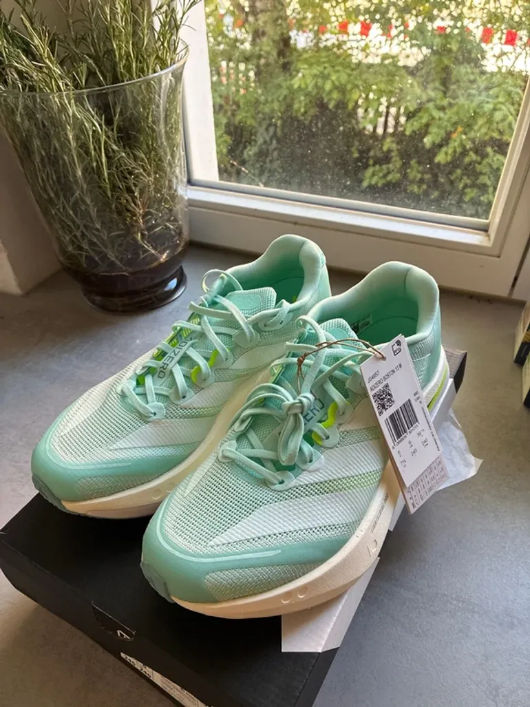 Used Adidas adizero boston 13 bike — image 2 of 4