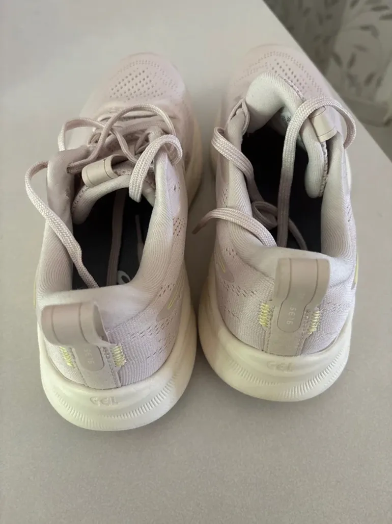 Used Asics FlyteFoam Gel bike — image 3 of 4