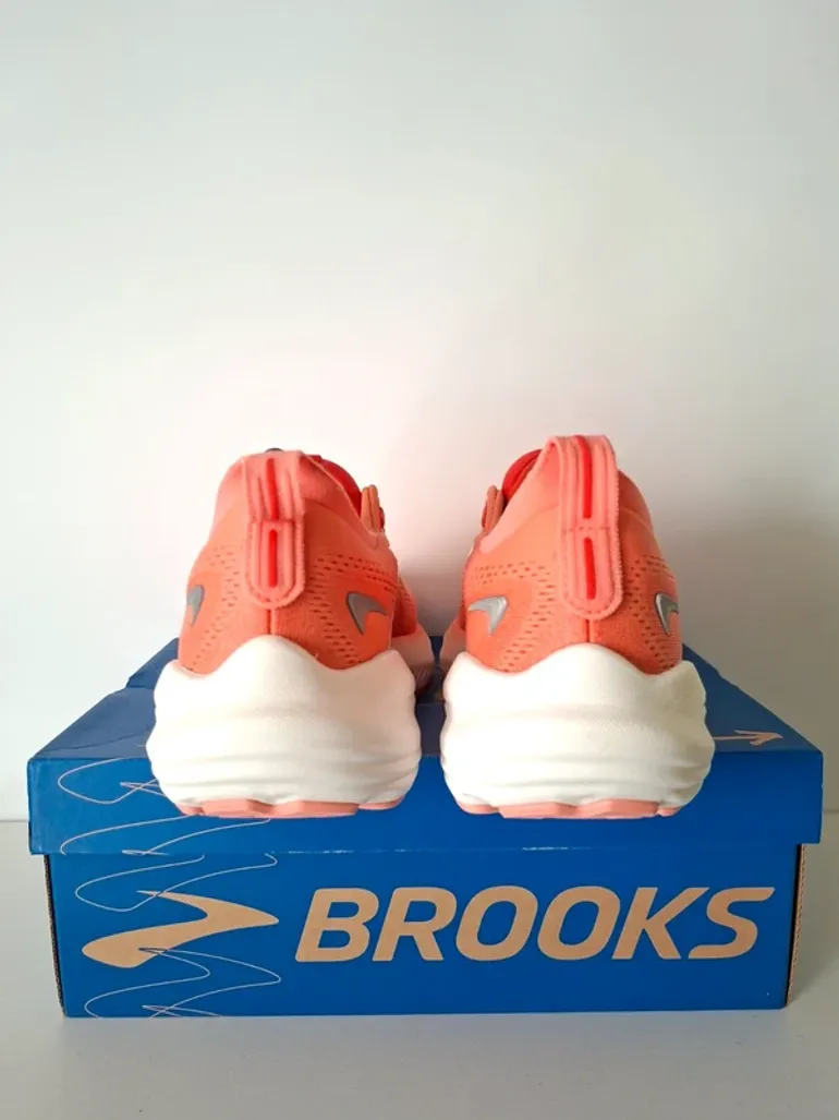 Used Brooks Glycerin 22 bike — image 10 of 13
