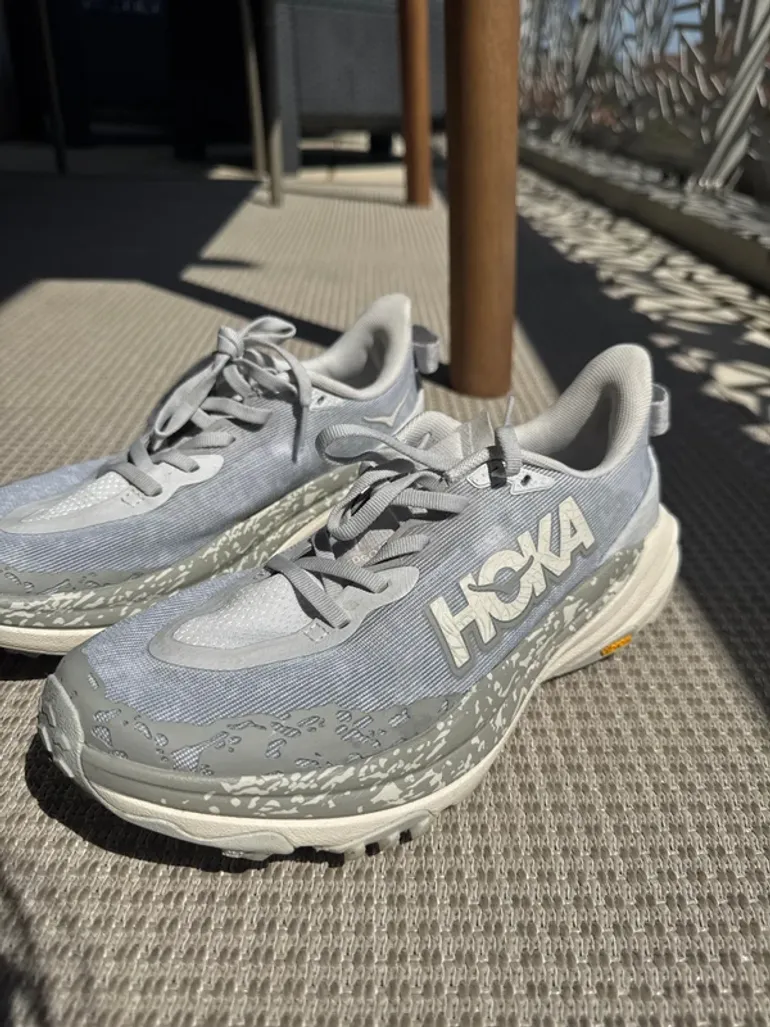 Hoka Speedgoat 6 bike d'occasion — image 2 sur 13
