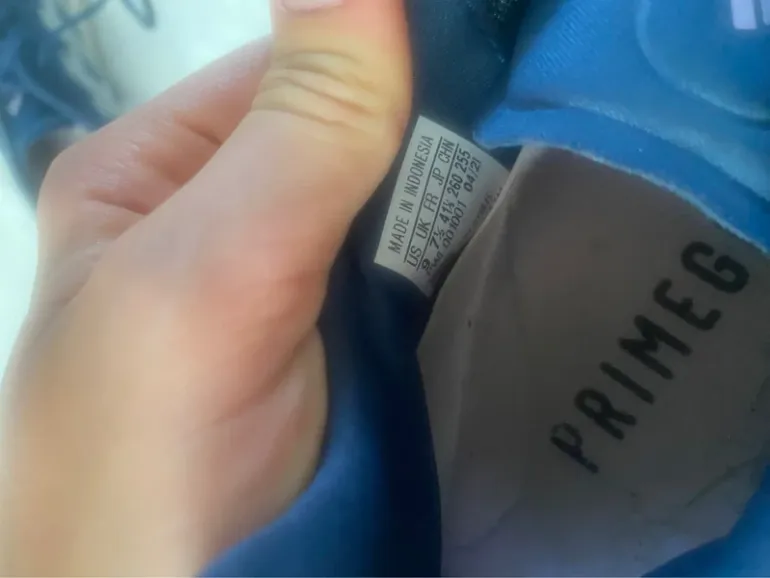 Used Adidas Running Shoes bike — image 5 of 5