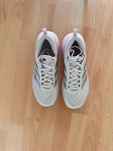 Used Supernova Glide Running Shoes