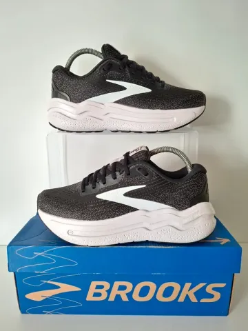 Used Brooks Ghost Max 2 Running Shoes