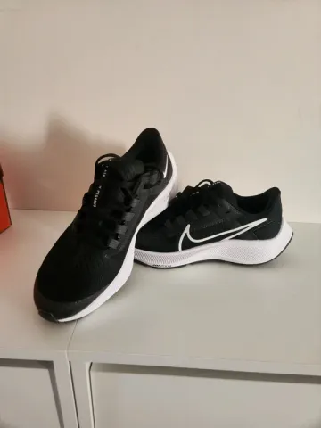 Gebrauchtes Nike Air Zoom Pegasus Running Shoes
