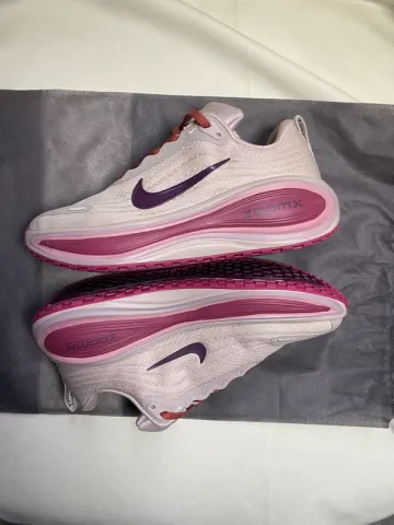 Used Nike Sneakers Running Shoes